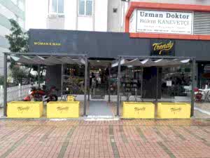 Antalya – Konyaaltı Trendy Kuaför Özel Üretim Saksı Uygulaması